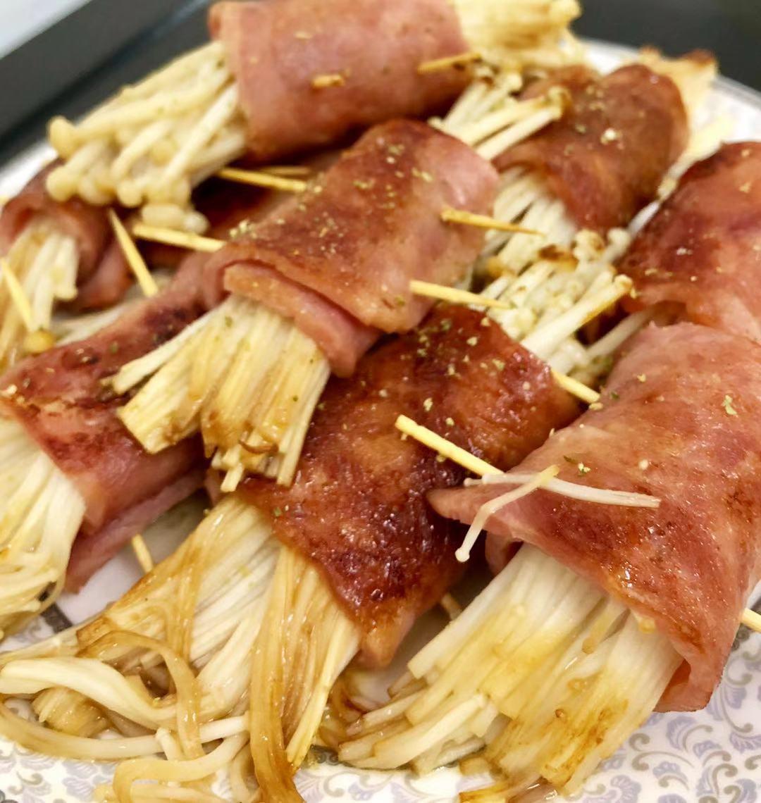 生酮食谱 | 香煎培根金针菇卷（低碳、饱腹）