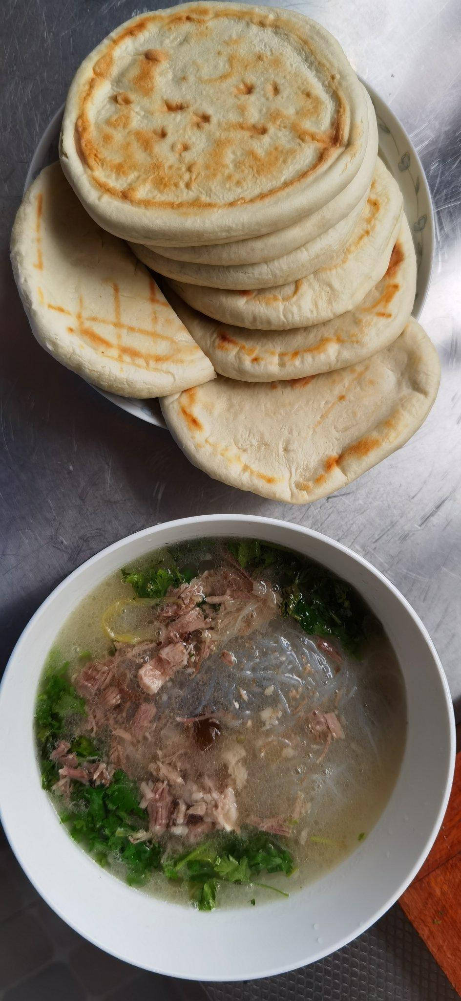 梦飞812做的羊肉泡馍