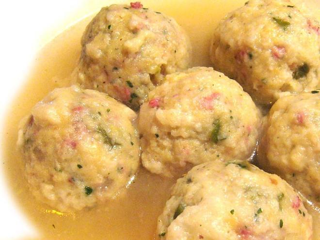 Canederli/Knödel 欧洲版狮子头（??）的做法