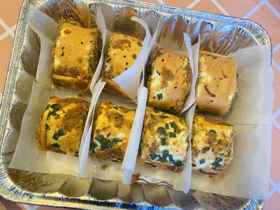 香葱肉松蛋糕卷（这是一个步骤超级详细的视频菜谱）