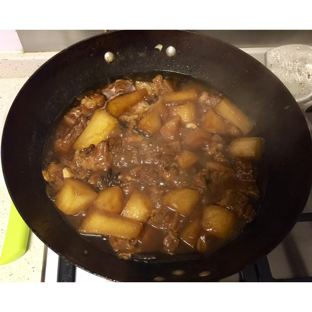萝卜炖牛腩
