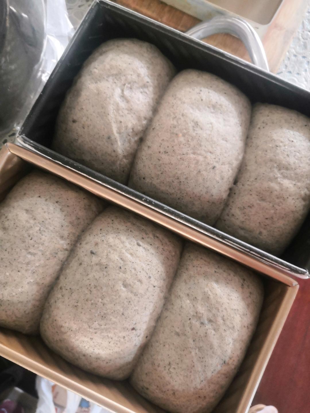 超级香的黑芝麻吐司🍞