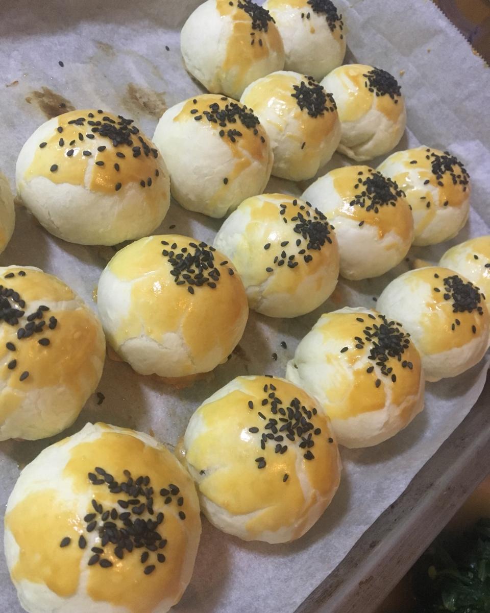 蛋黄酥酥酥（超级奶香黄油版）