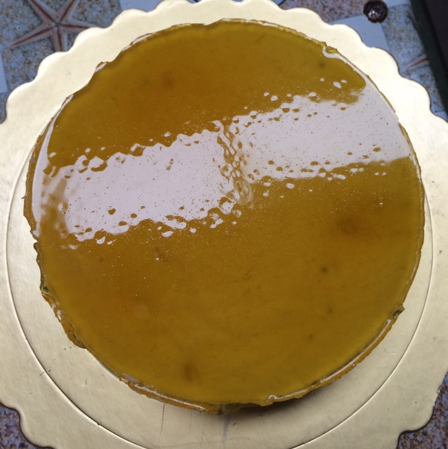 芒果酸奶慕斯加镜面 （8寸）