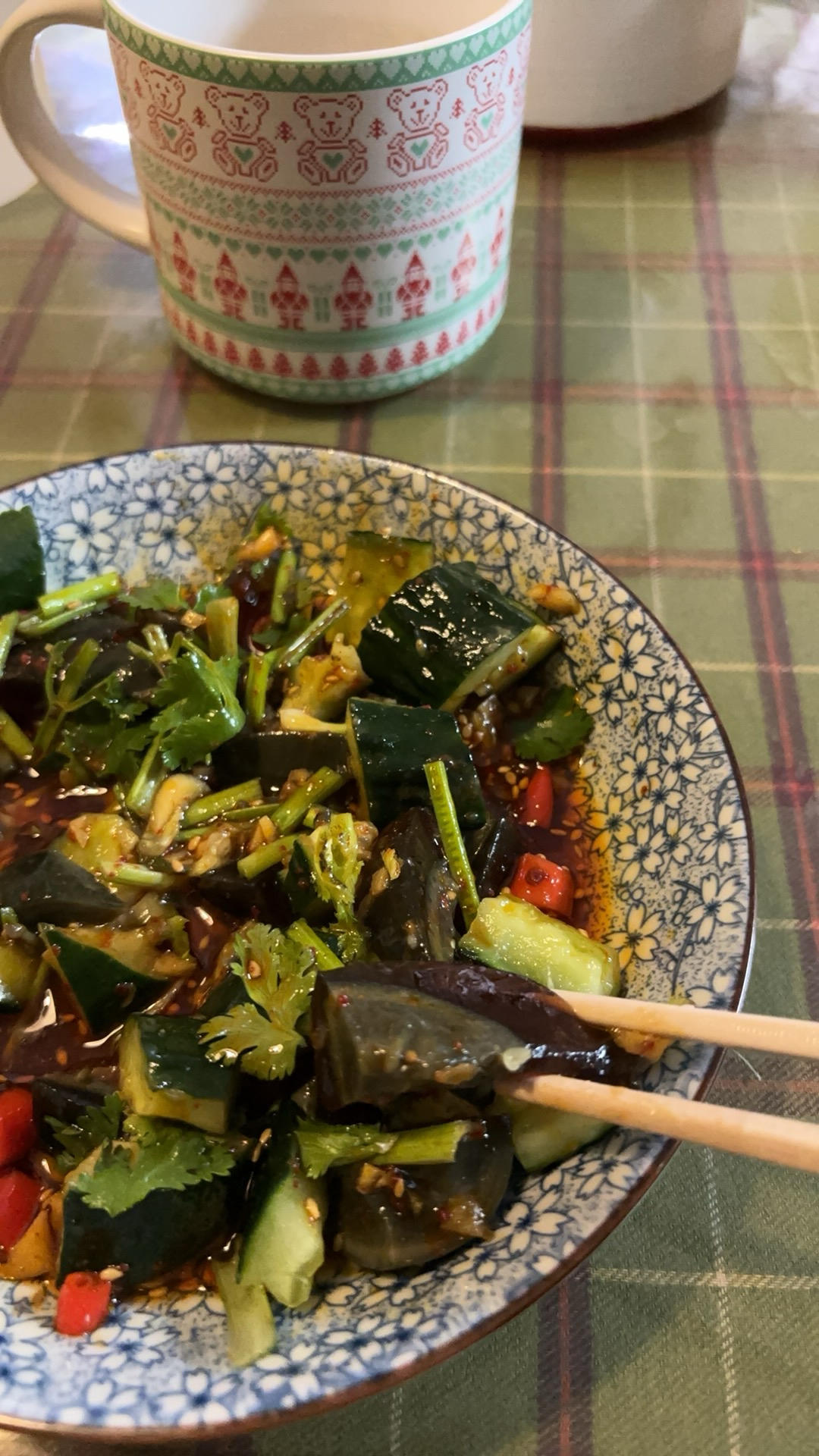 夏日开胃小凉菜“皮蛋拌黄瓜🥒”开胃减脂