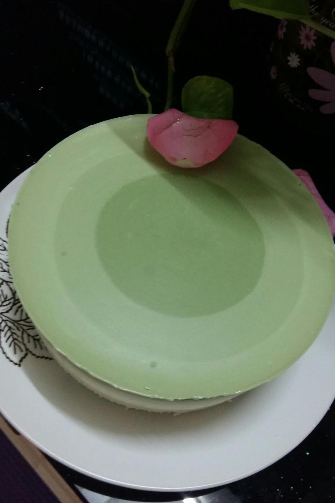 渐变抹茶慕斯蛋糕：我Amanda带着既美又作的抹茶甜点又来了！【曼食慢语】