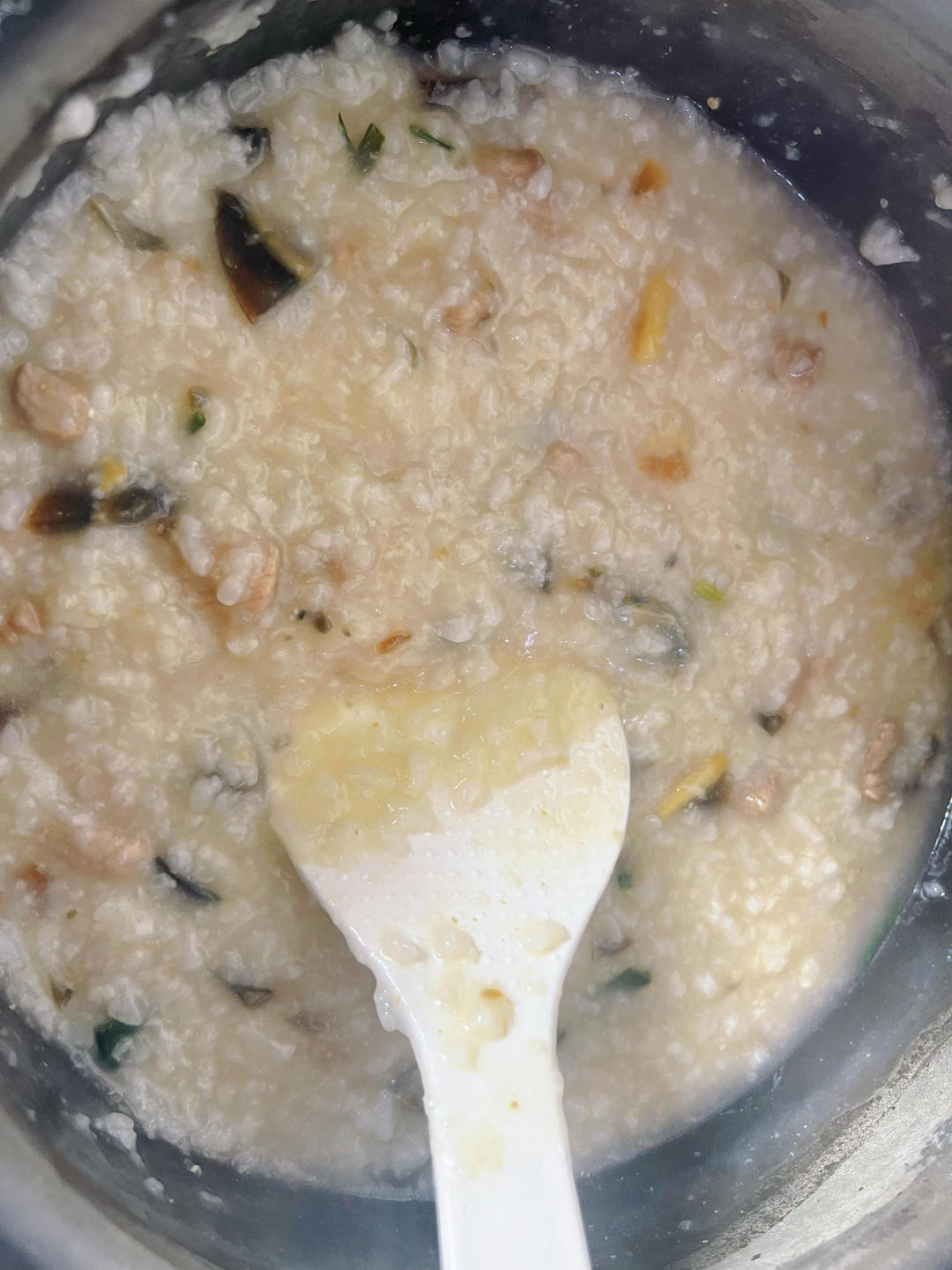 妈妈👩教我做的皮蛋瘦肉粥🥣简单快捷美味😋