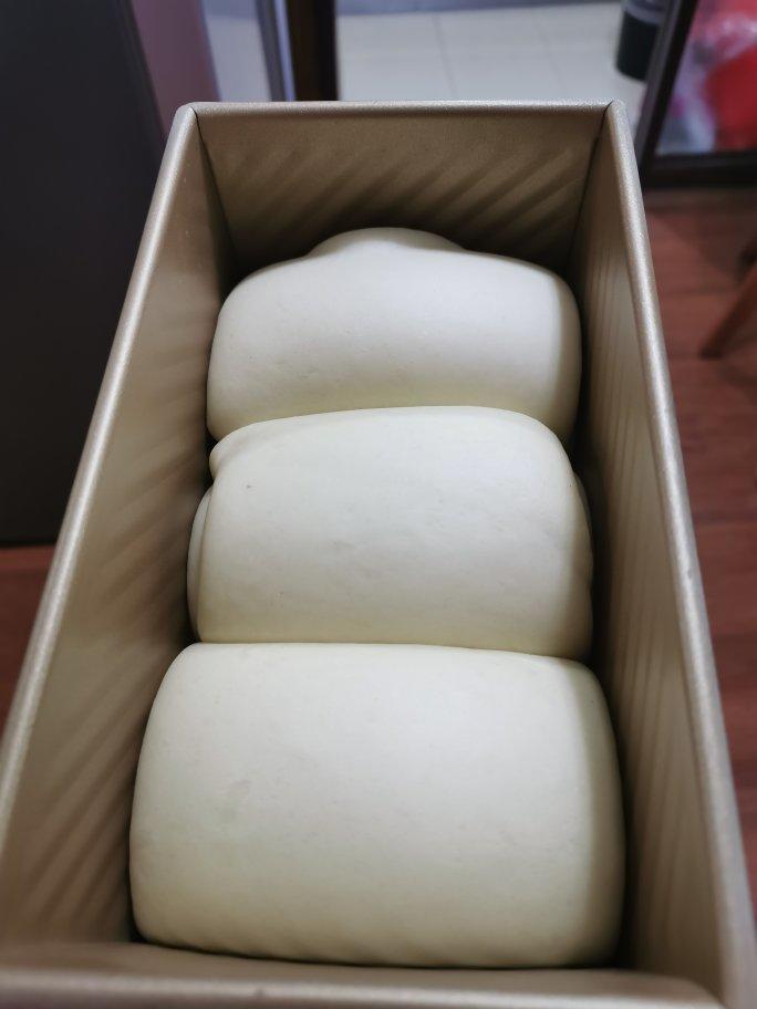 夏天面包机如何揉手套膜