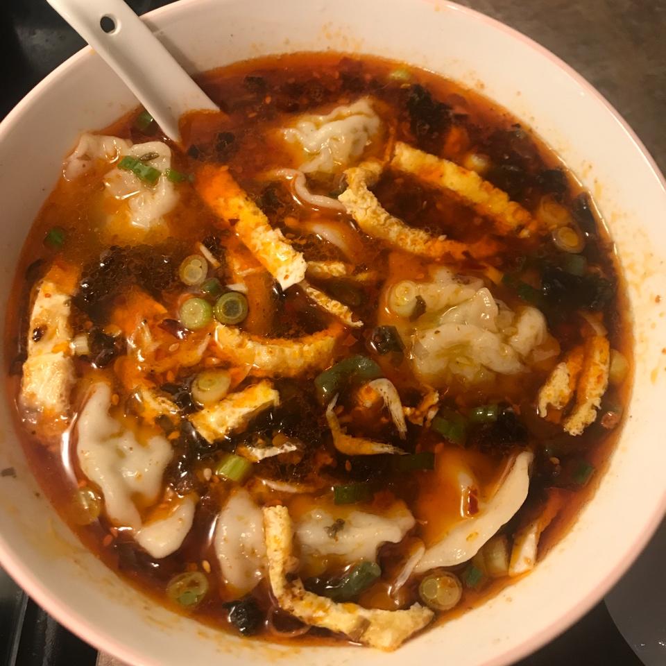 酸汤水饺
