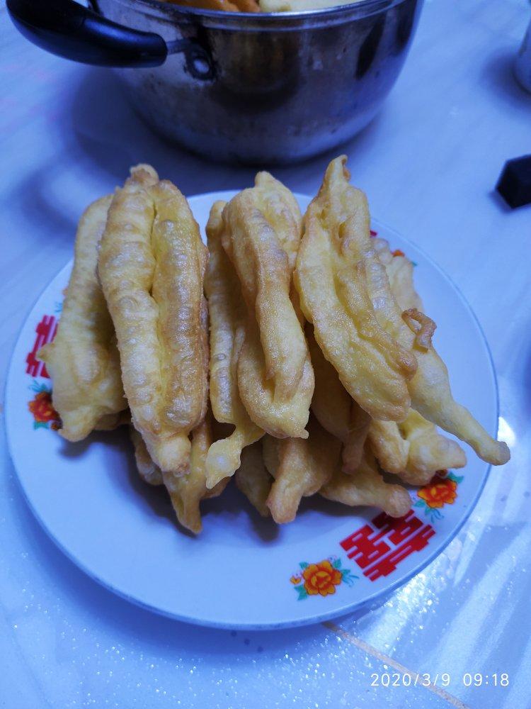 酥软小油条（早餐）