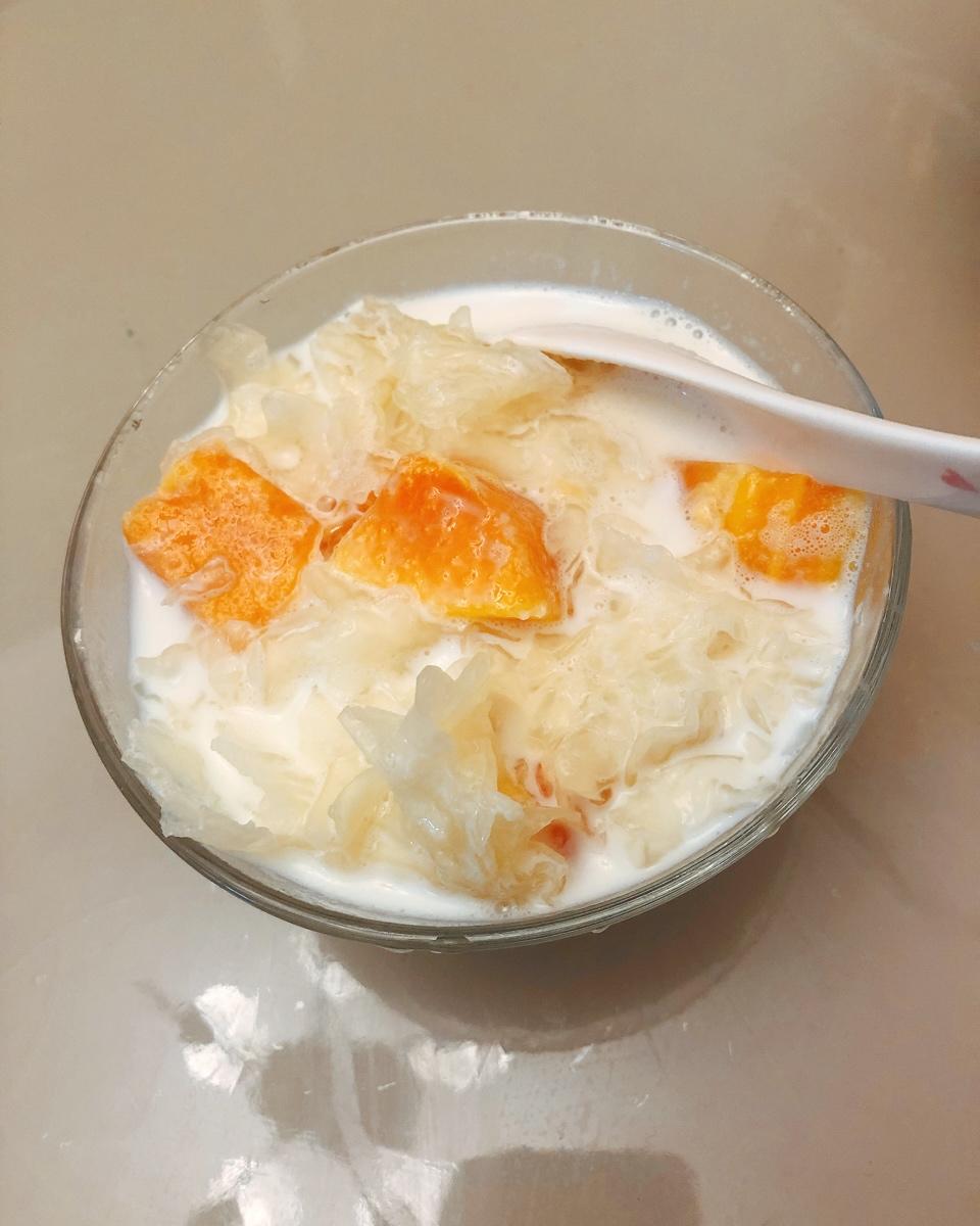 木瓜银耳汤、木瓜牛奶