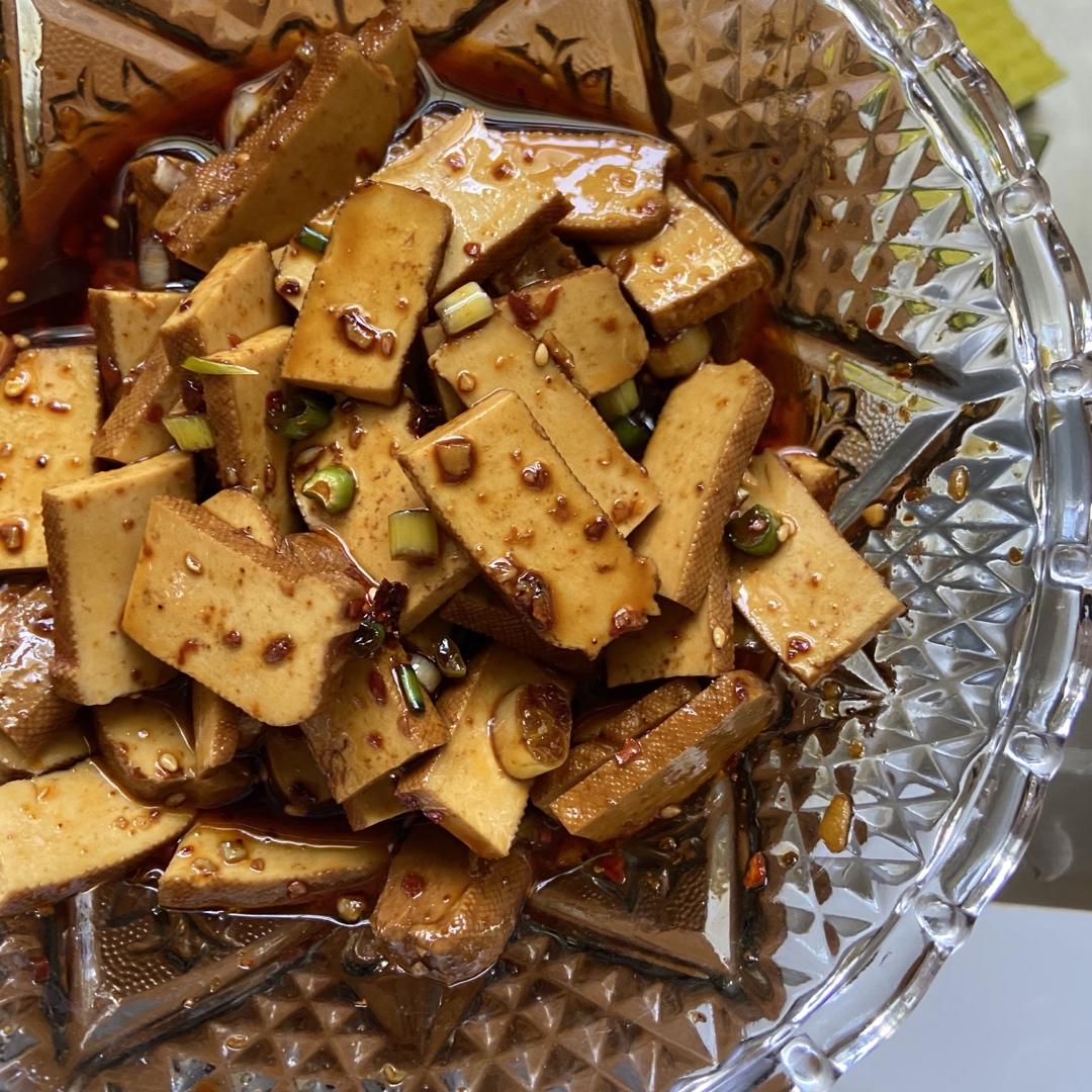 凉拌豆干(附详细万能凉拌料)