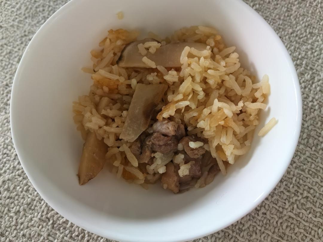 香菇瘦肉焖饭