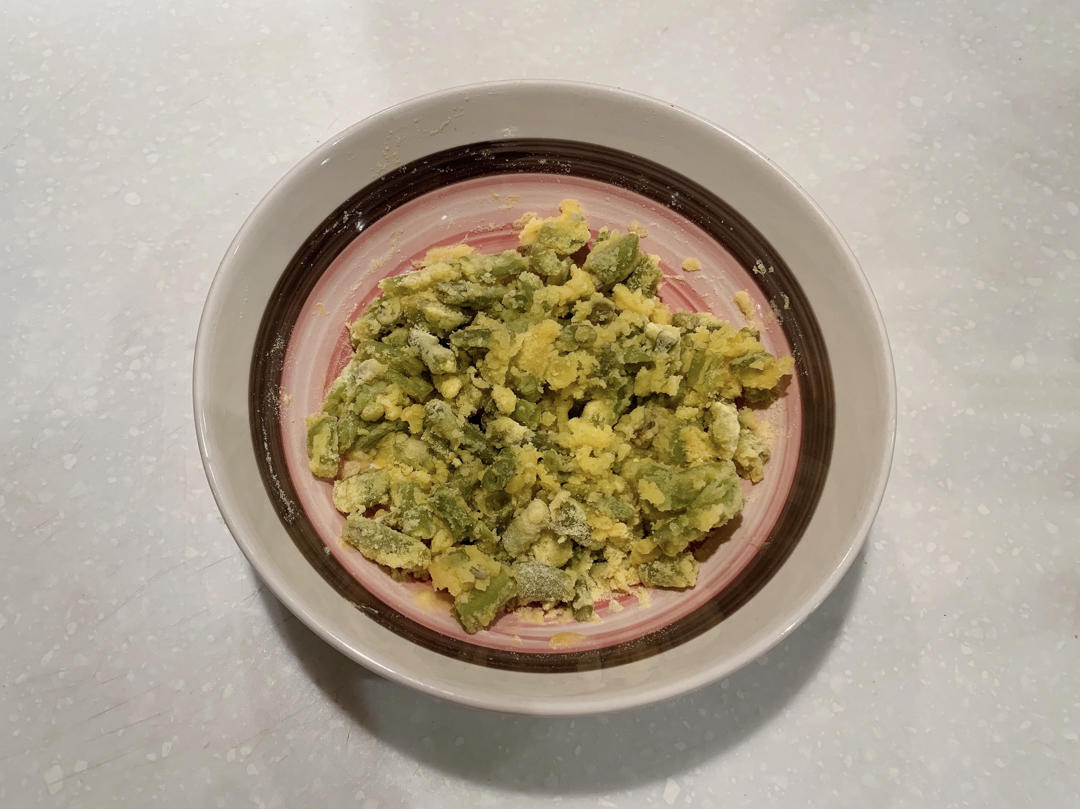 蒸菜糕（玉米面豇豆）