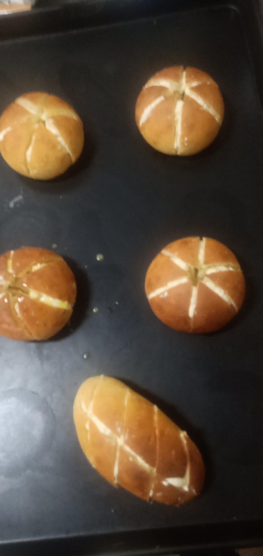 网红大蒜乳酪面包