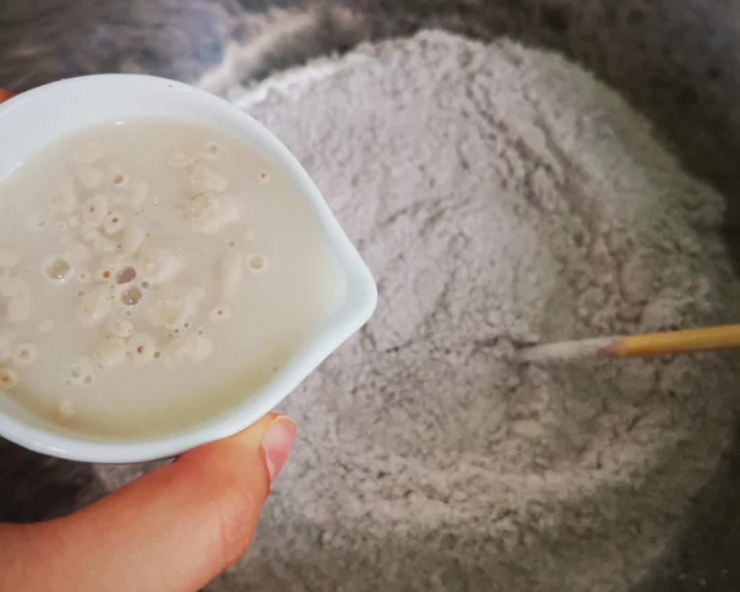 纯奶手撕吐司的做法 步骤1