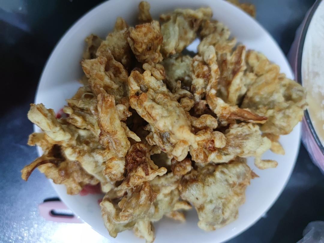 干炸蘑菇的做法，大人小孩都喜欢