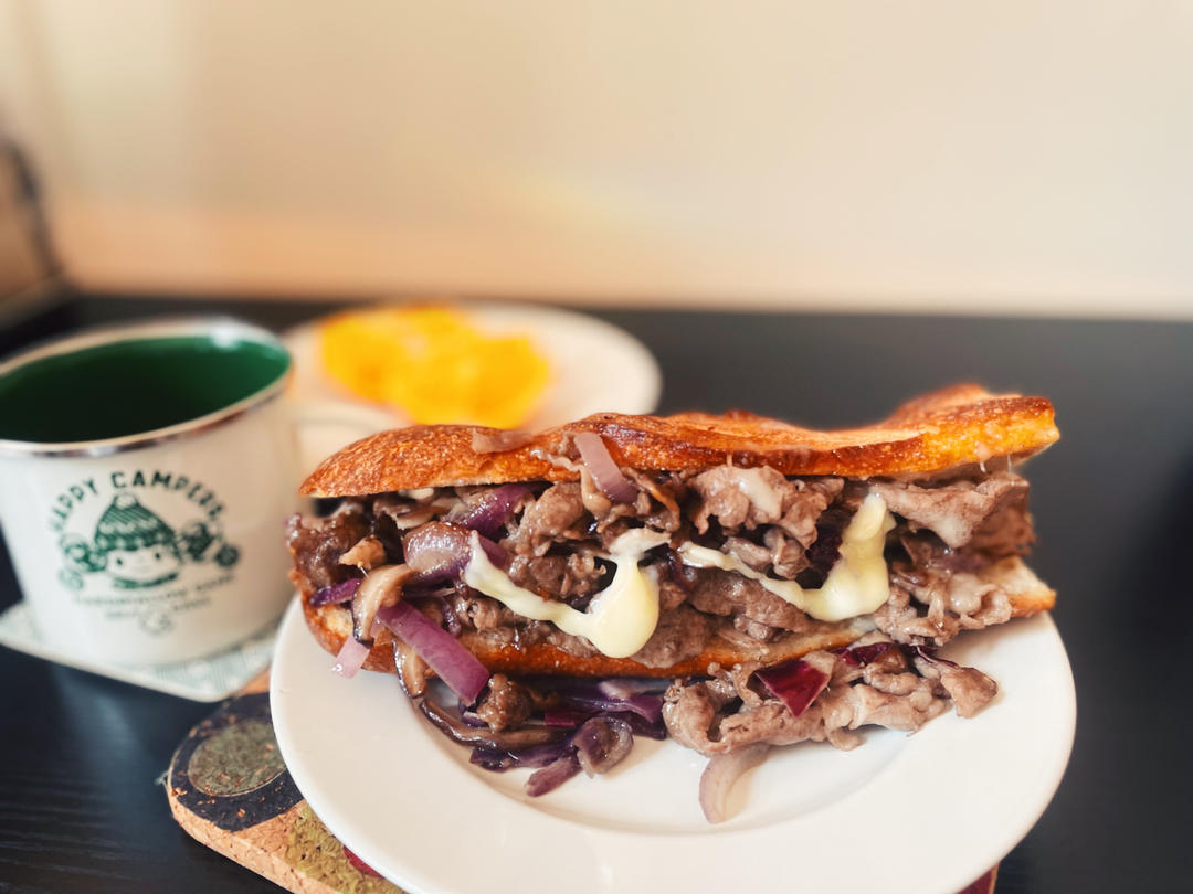 费城芝士牛肉三明治 Philly Cheesesteak