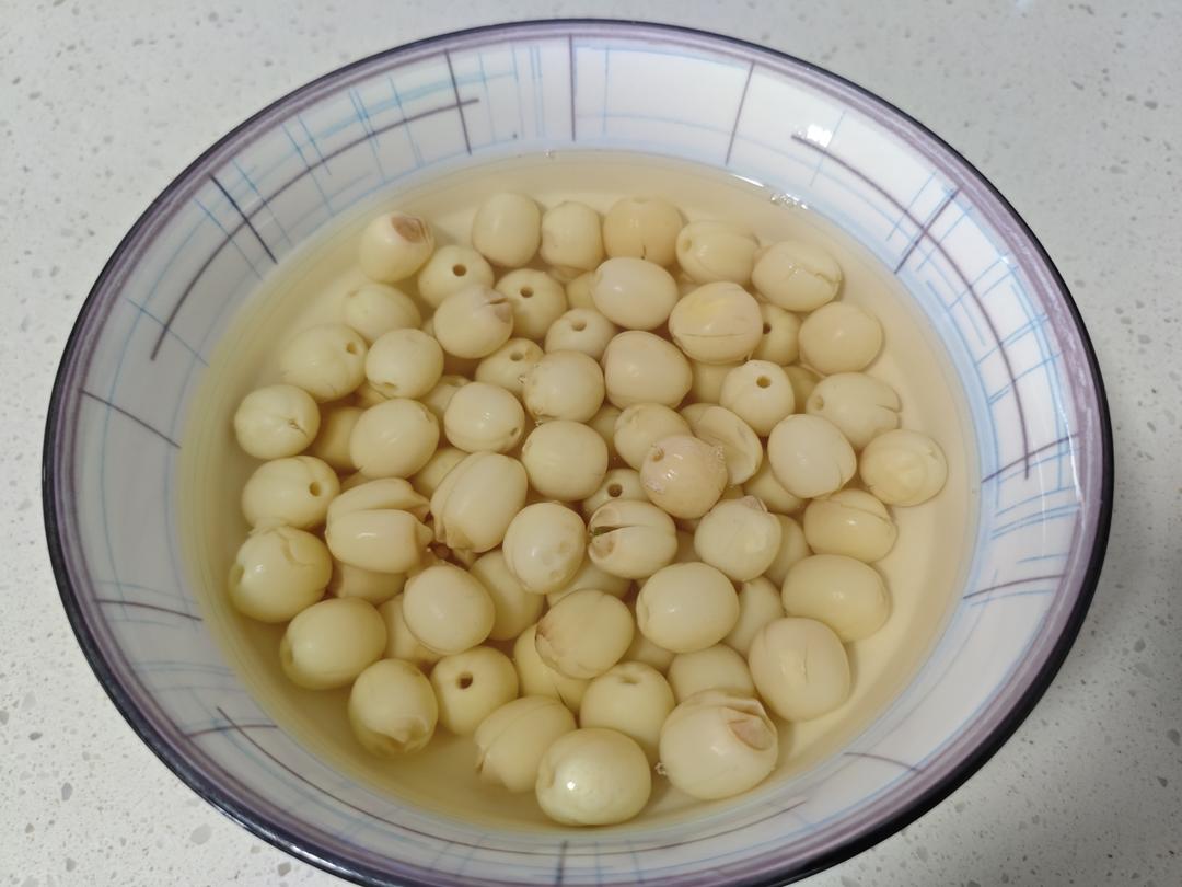 [地方小吃][四季甜品]武夷山五夫莲子炖蛋(家庭版)