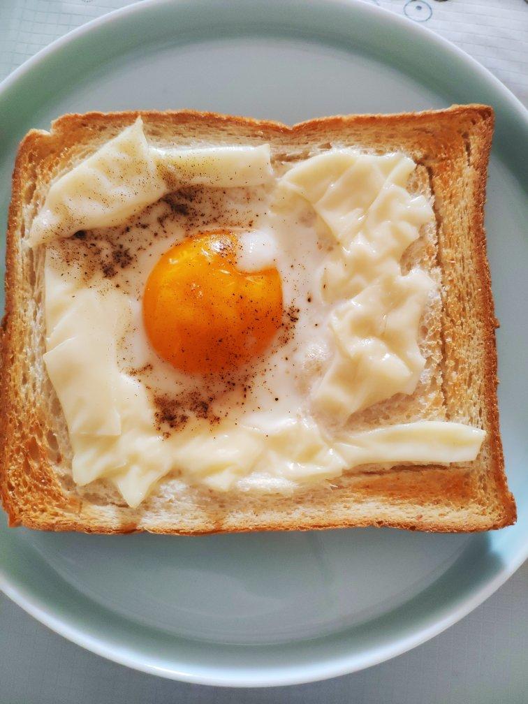 鸡蛋芝士烤吐司