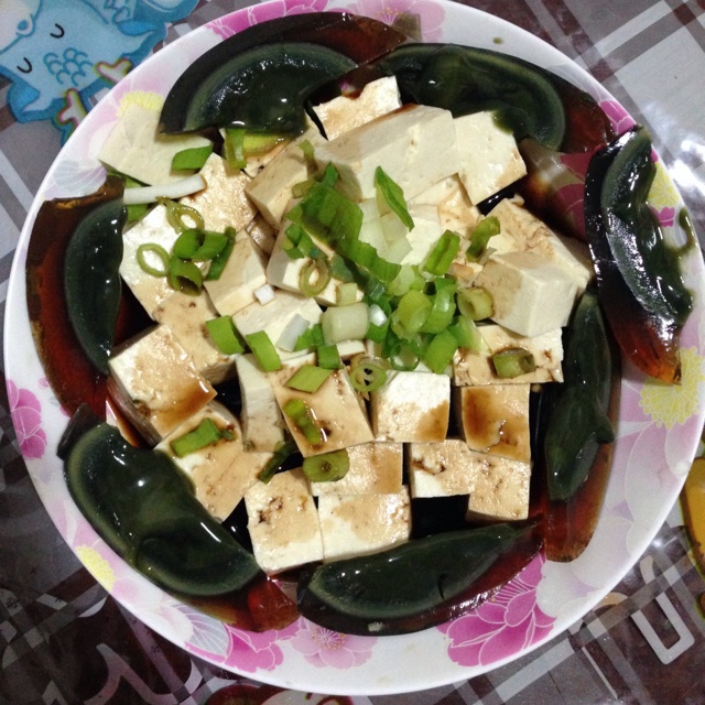 皮蛋豆腐