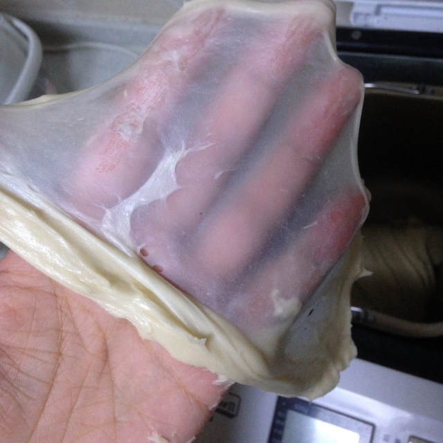 面包机揉面搅拌40分钟的状态