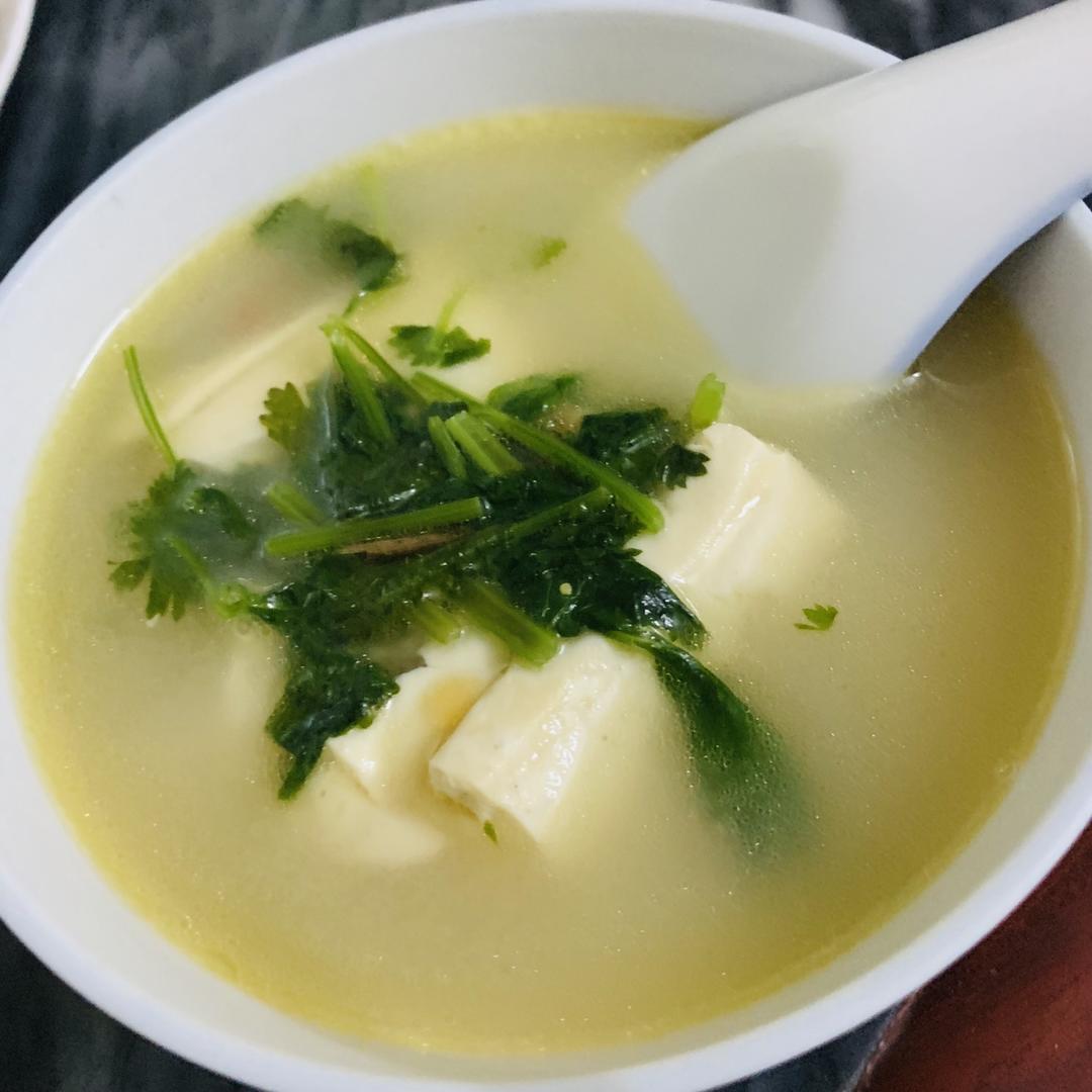 鲫鱼豆腐番茄汤
