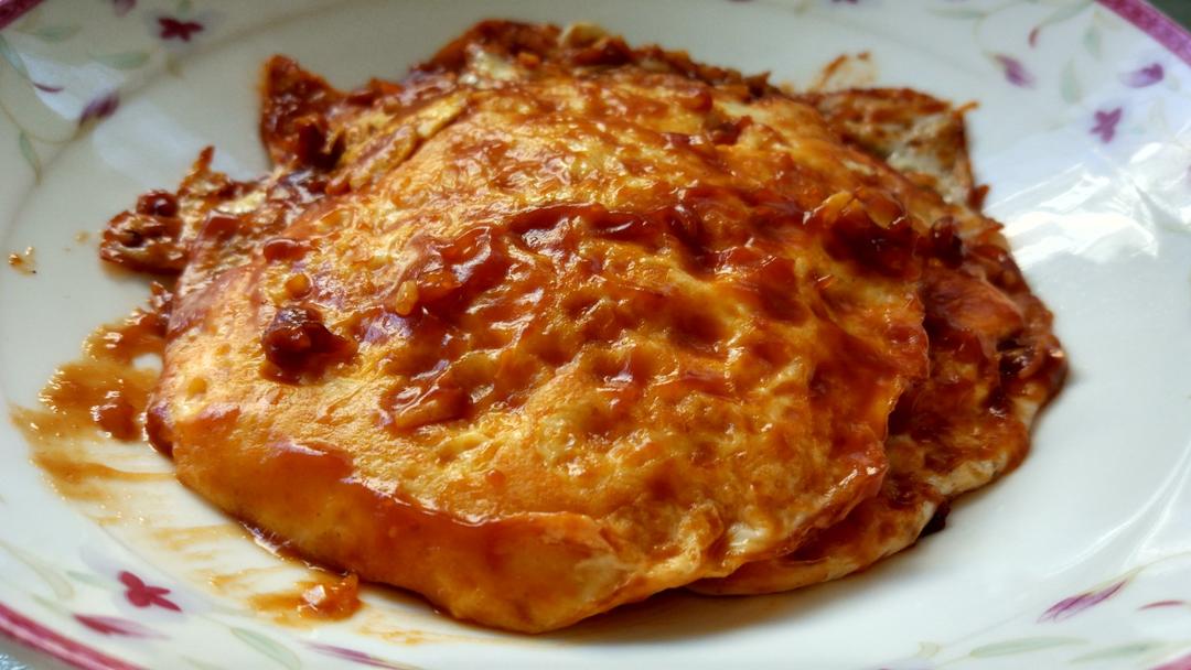 红色卡其布做的酸甜鸡蛋