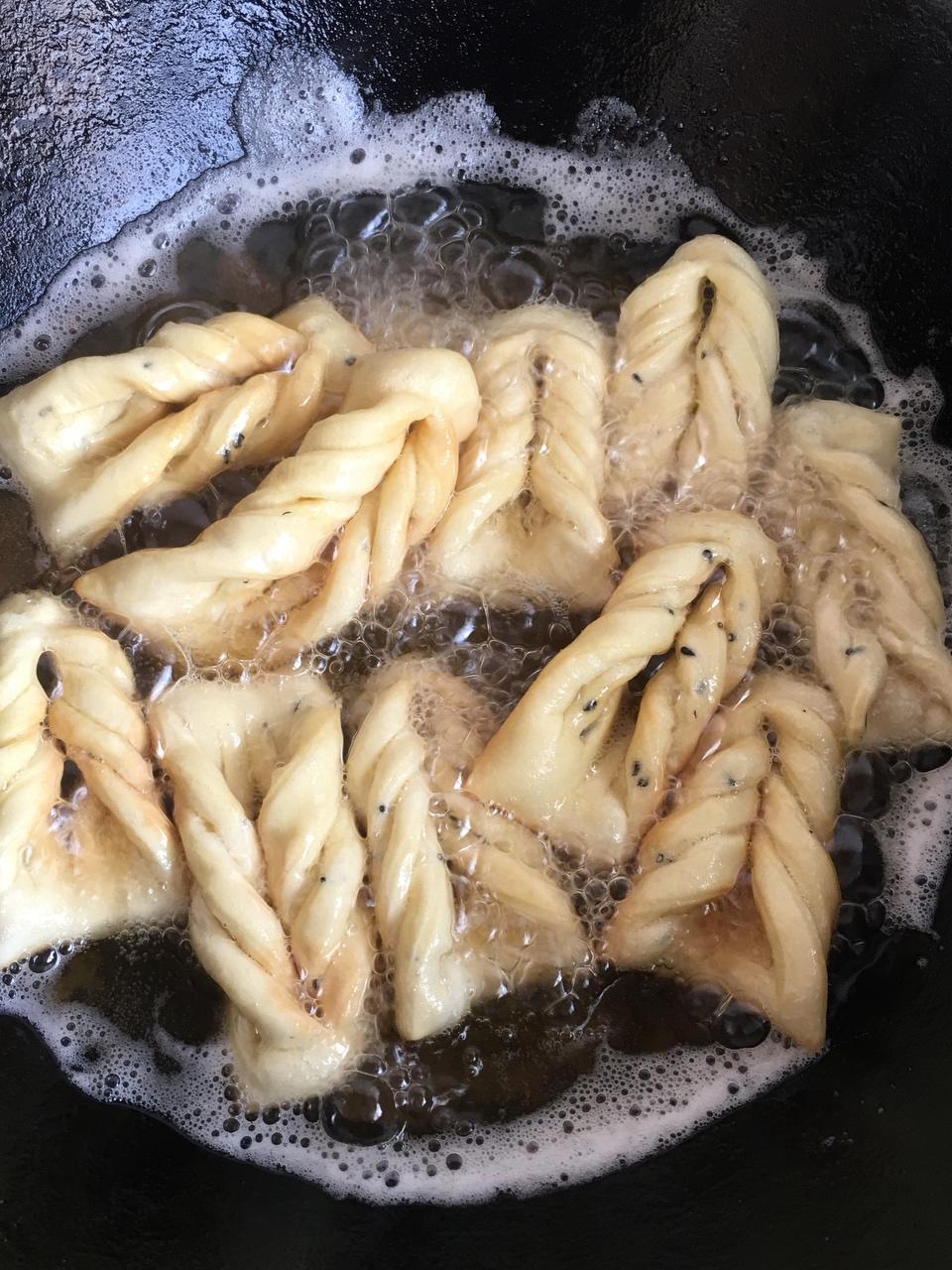 甜口新年零食「炸翻花」的做法 步骤13