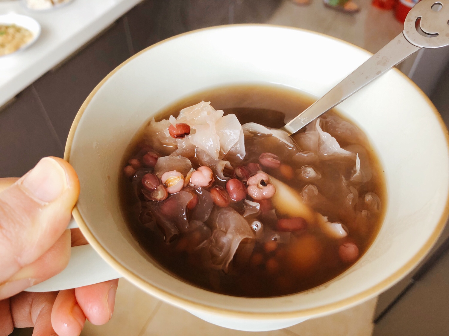 红豆薏米银耳汤的做法
