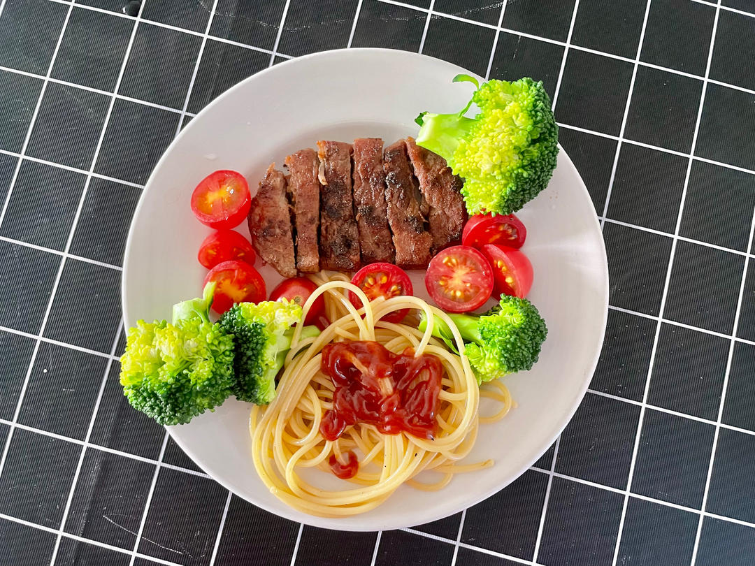 黑椒牛排意面