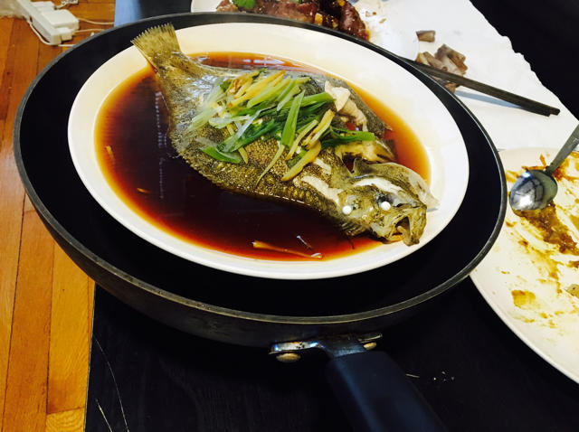 清蒸鲈鱼（家常做法）