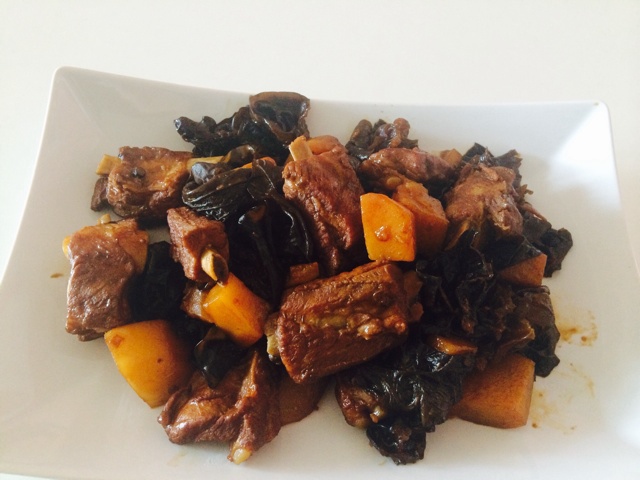 土豆烧排骨