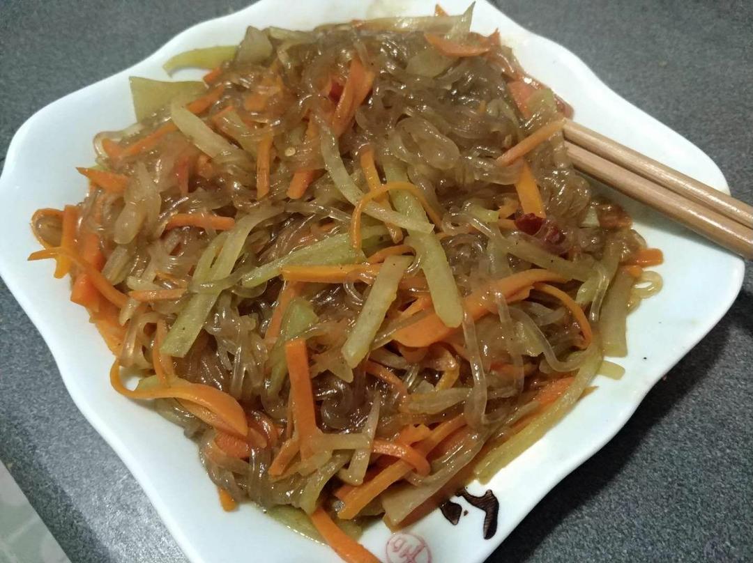 萝卜丝炒粉条