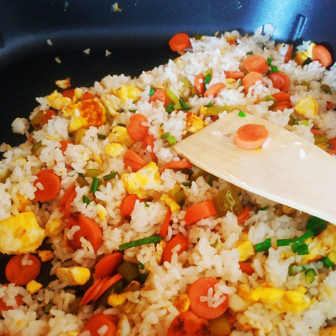 王土豆的厨房做的火腿蛋炒饭