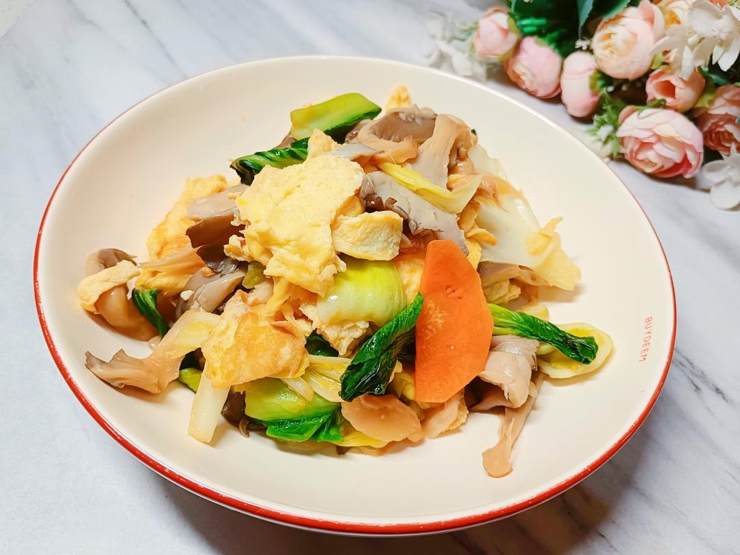 捏菜蘑菇炒蛋（爆腌菜）