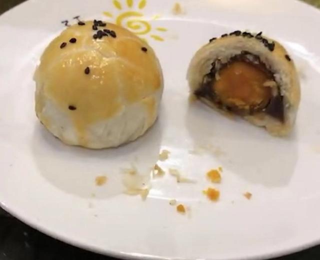 蛋黄酥的做法