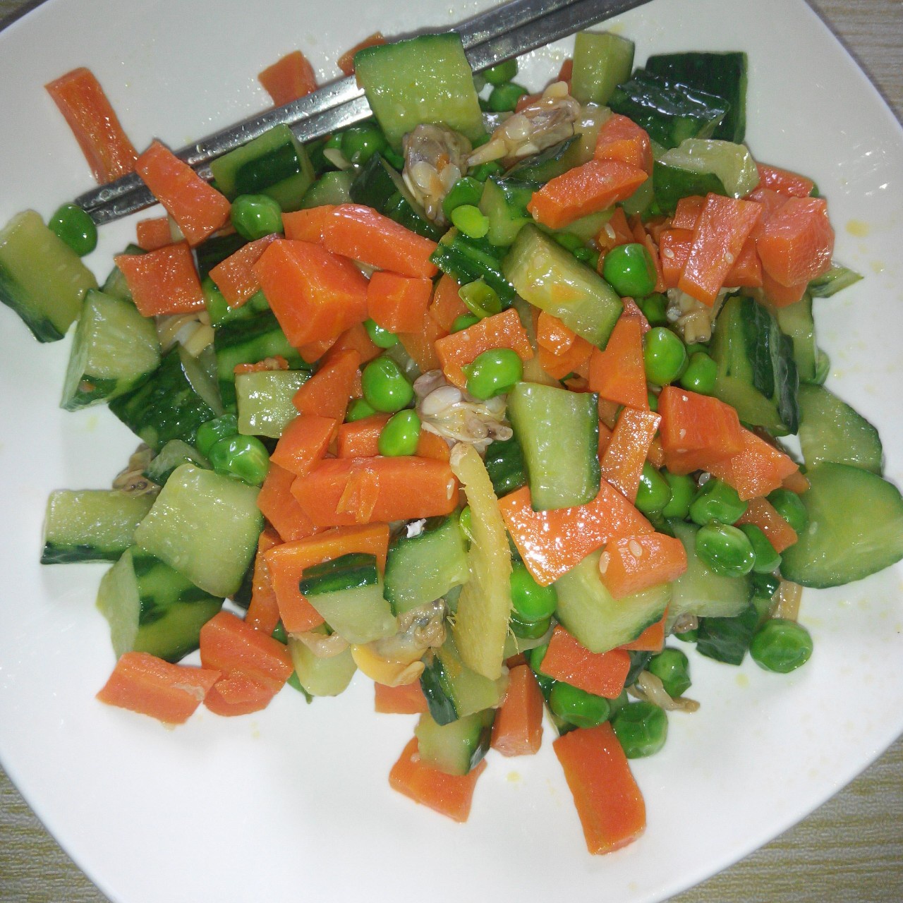 胡萝卜玉米炒黄瓜