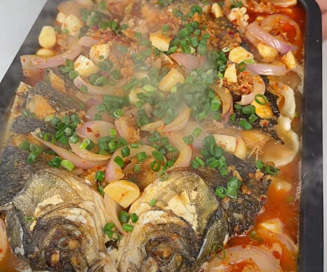 蒜香烤鱼