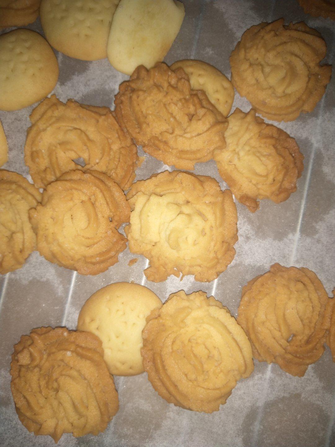 曲奇饼干的做法（烤箱做曲奇）