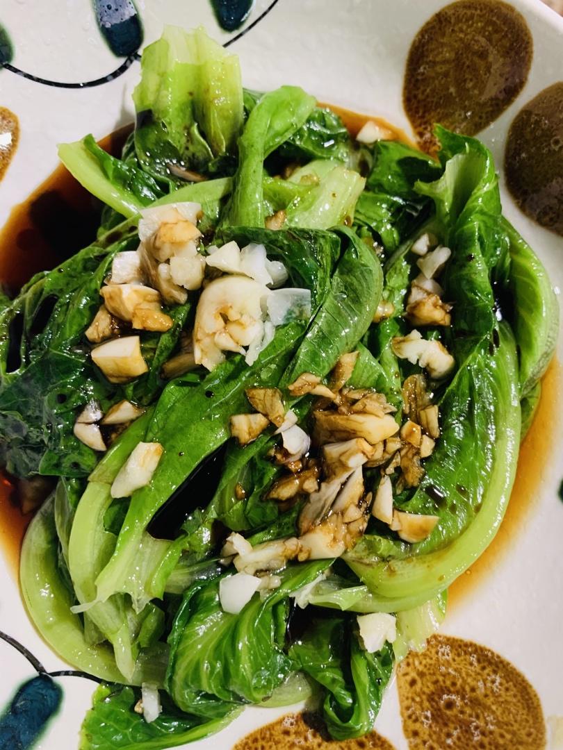 秘制油淋但是超清爽超好吃的生菜！！！