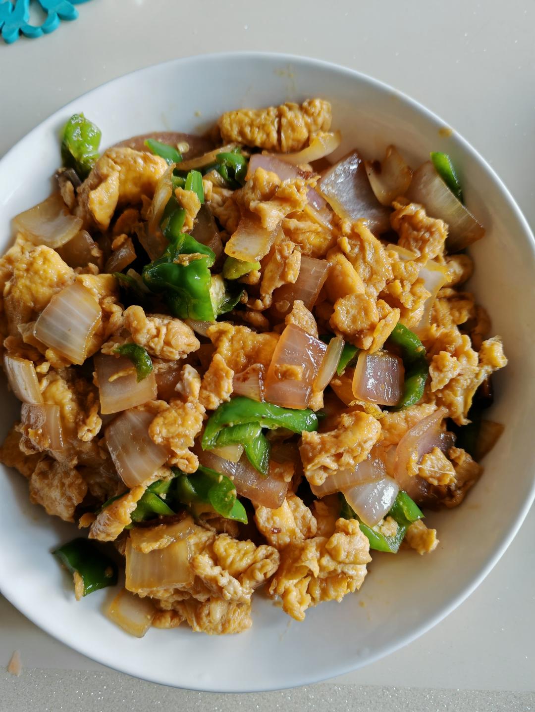 降压防癌的好食材  洋葱炒鸡蛋