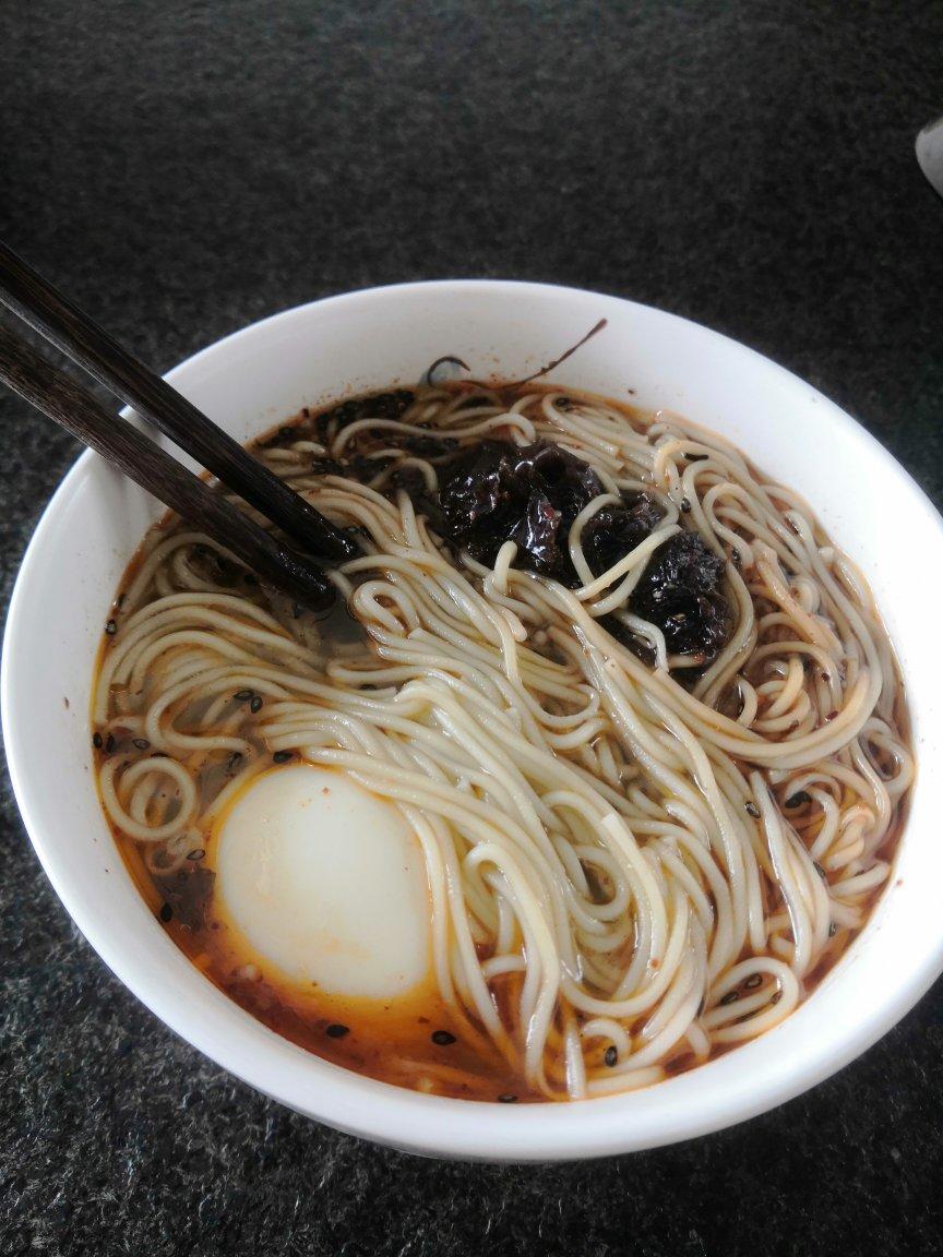 酸汤面