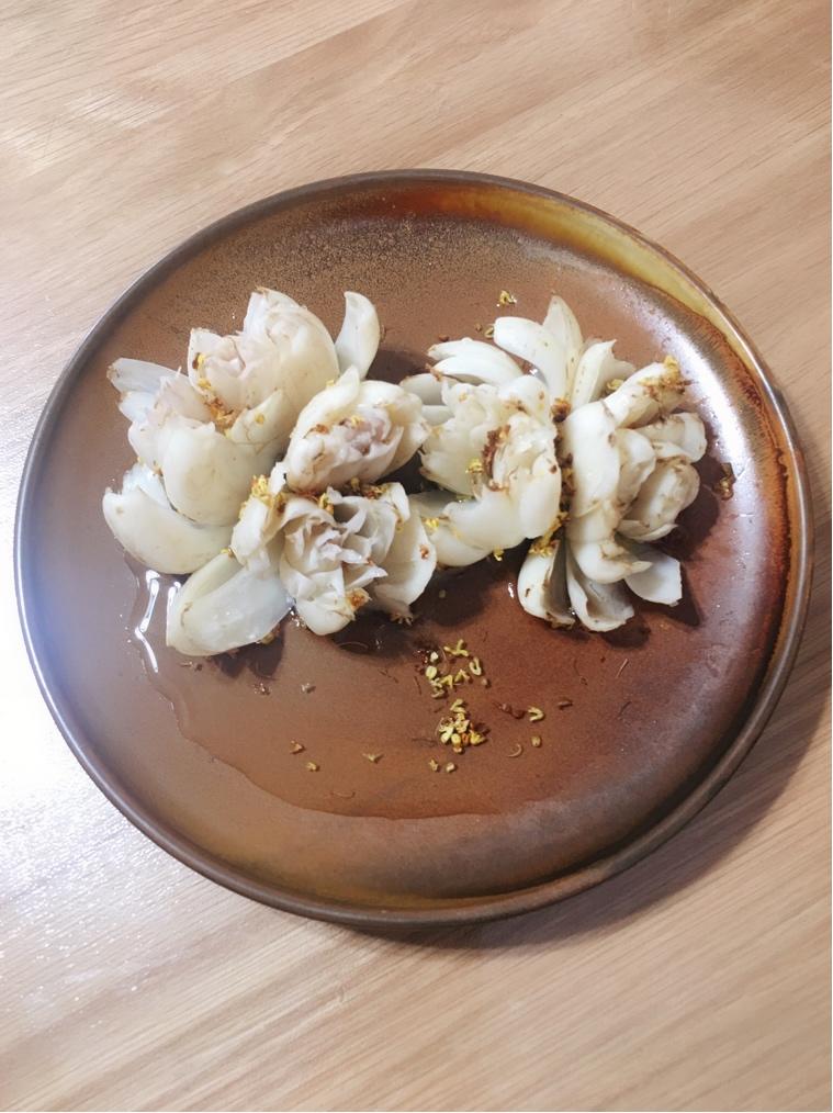 金沙满地百合香