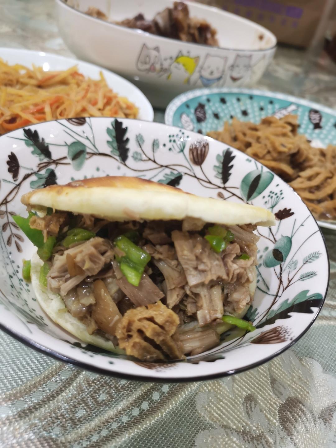 【红烧肘子】（家庭版卤蹄膀）