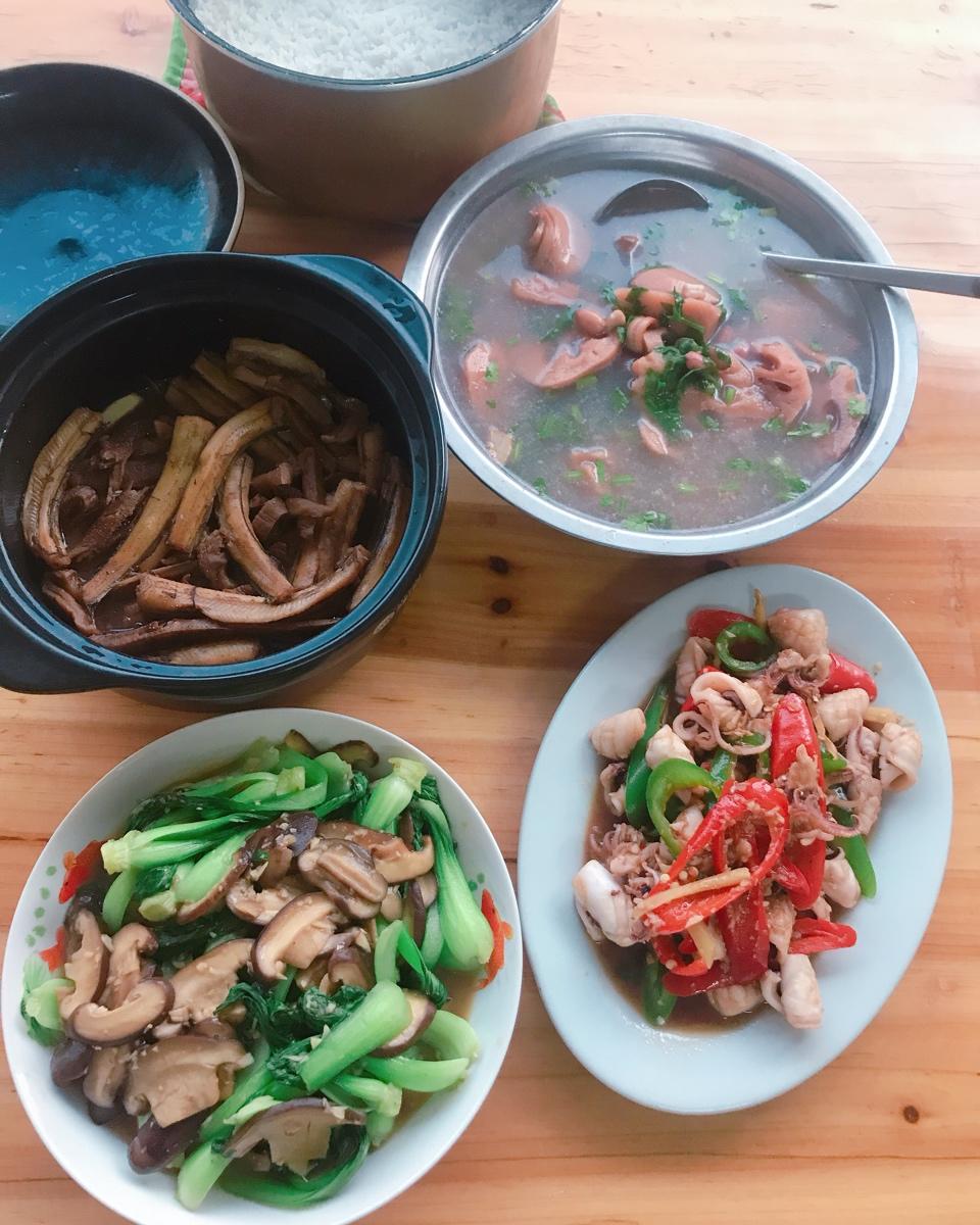 一世两人三餐四季