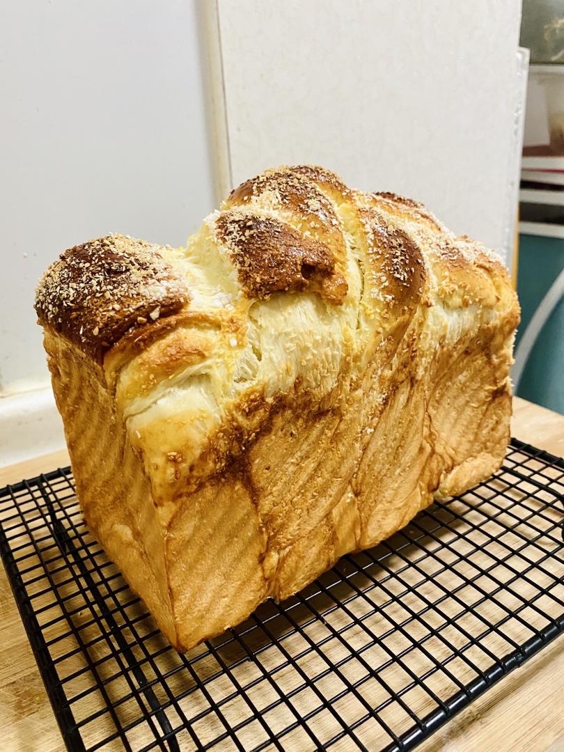 视频菜谱：做过几百次的椰蓉吐司面包