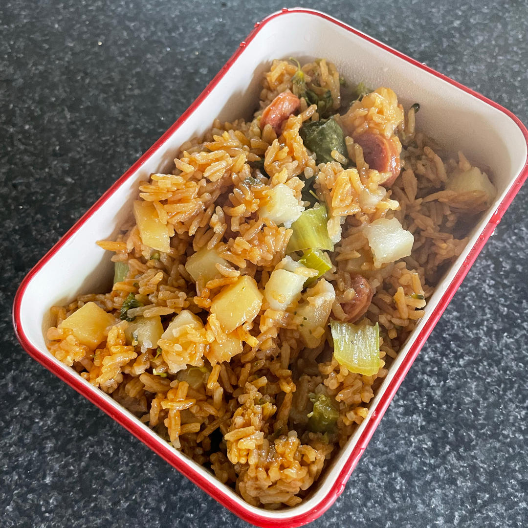 懒人版香肠土豆焖饭