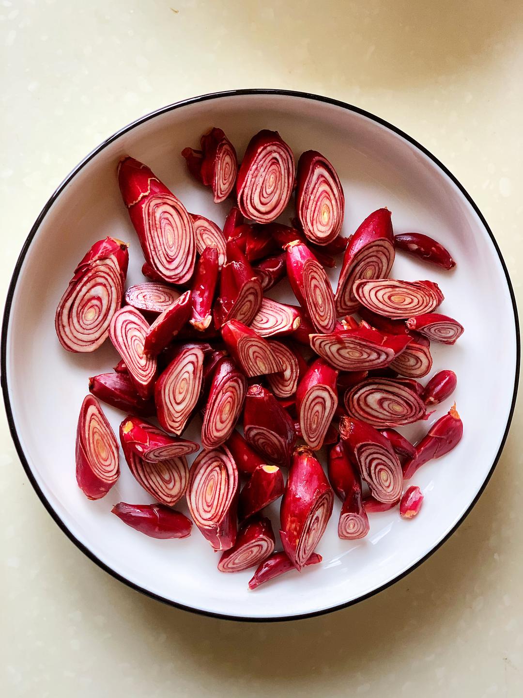 补气补血:红葱炖猪心的做法