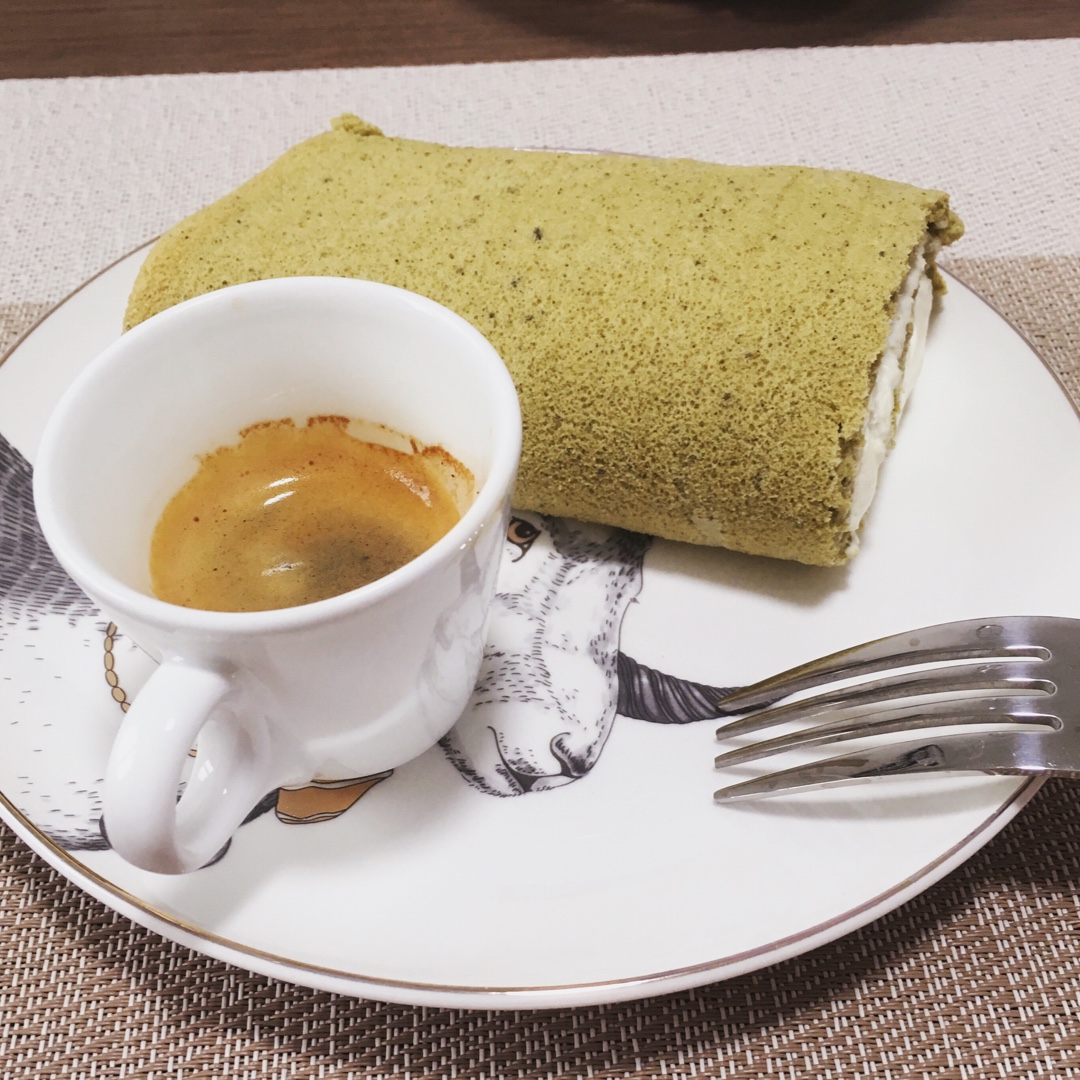 【曼达小馆】居酒屋系列：抹茶蜜豆卷与抹茶鸡尾酒